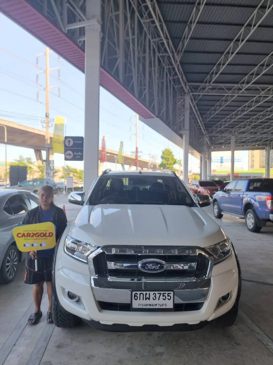 รีวิวทีมงานลงพื้นที่รับซื้อรถกระบะ Ford Ranger 4 ประตู มือสอง ตีราคาสูงสุดตามสภาพรถจริง