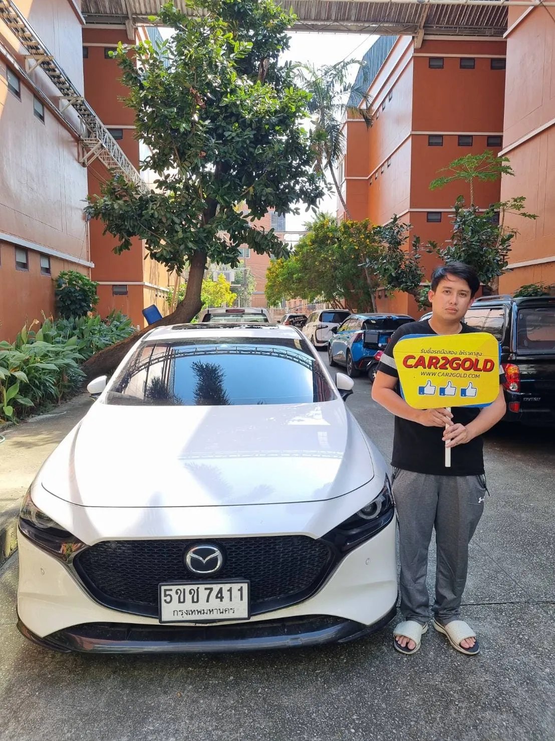 รูปรีวิวรับซื้อรถเก๋ง Mazda3 ซีดาน ลูกค้าขายด่วน รับเงินสดหน้างาน