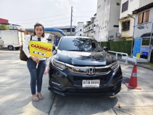 ภาพลูกค้าส่งมอบกุญแจรถ Honda HR-V สีดำ หลังตกลงขายให้กับทางร้าน