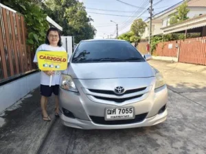 ภาพทีมงานตรวจเช็คสภาพรับซื้อรถ Toyota Vios ให้ราคายุติธรรม